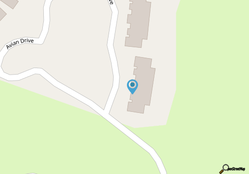 Beach-themed retreat with outdoor pool, gym, patio & AC - snowbird-friendly map location