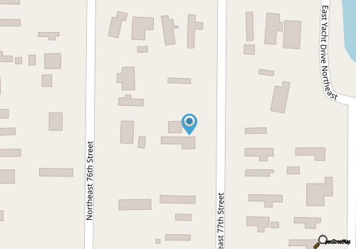3-bedroom vacation home just a 13-minute walk to Caswell Beach map location