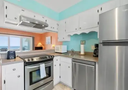 Ocean Breeze - Stunning Views - Oceanfront - 3rd floor - You deserve a beach vacation! by RedAwning